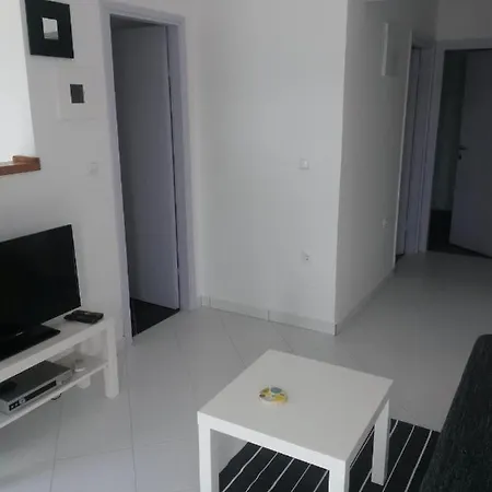 Jure Apartment Sukošan